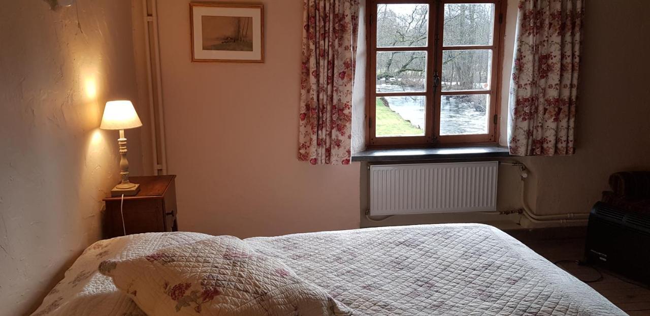 B&B Le Moulin De Resteigne Bagian luar foto