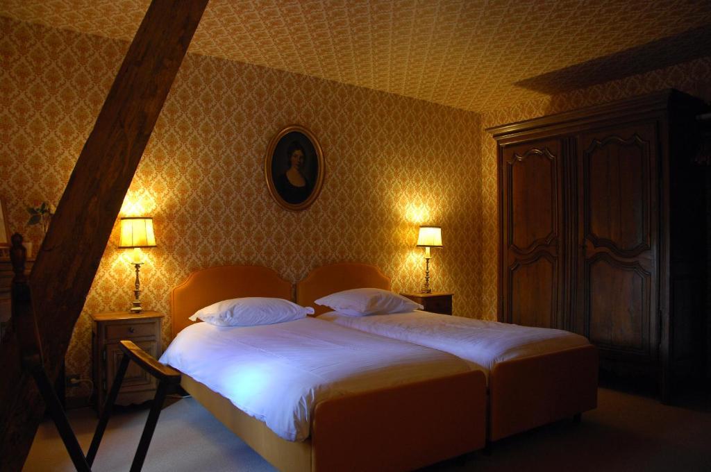 B&B Le Moulin De Resteigne Ruang foto